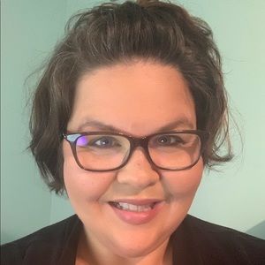 Meet your Posher, Monica